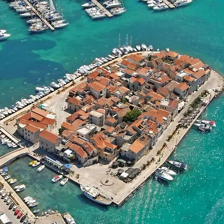 Vesna 1411 Vila Tribunj (Sibenik-Knin)