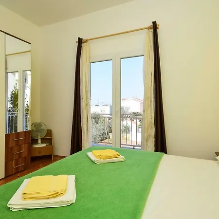 Vila Vesna 1411 Tribunj (Sibenik-Knin)