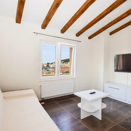 Vesna 1411 Vila Tribunj (Sibenik-Knin)